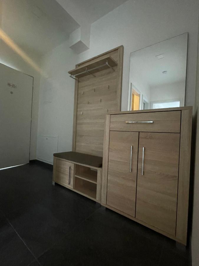 Hotel Sun-house Pension&restaurant -parkingfree- Praha